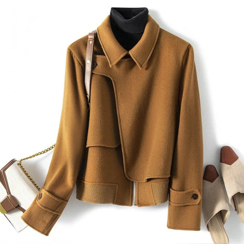 CAMILA™ ΜΠΛΕΝΤΑ ΜΕ ΤΡΙΧΕΣ